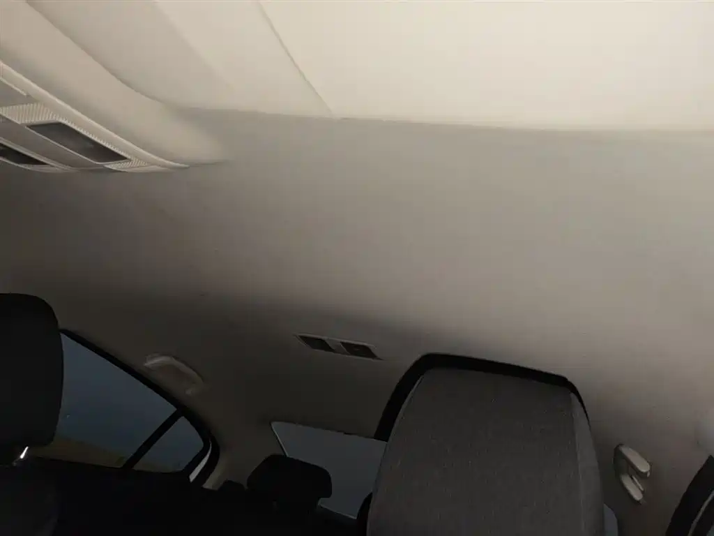 Mazda 3 Axela 2017 — фото 18