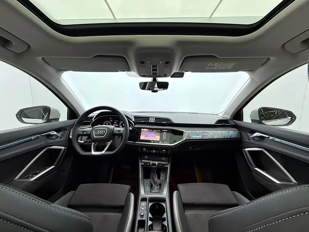 Audi Q3 2021 — фото 18