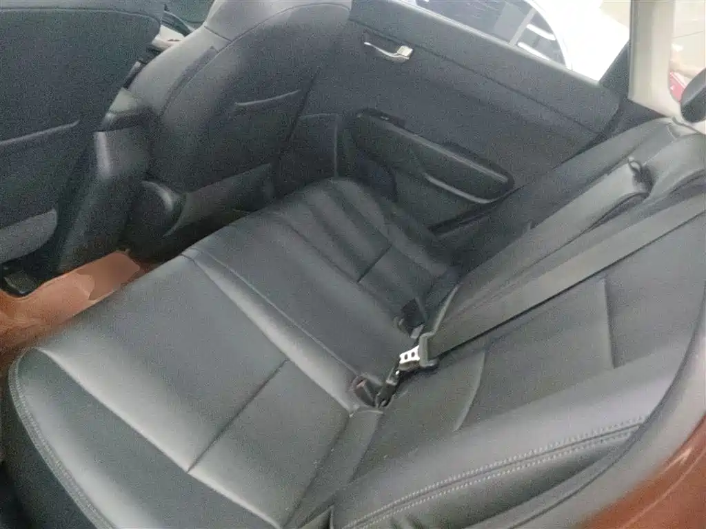 Kia KX3 2015 — фото 13