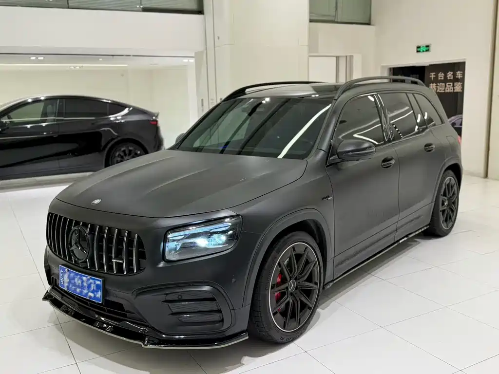Mercedes-Benz GLB AMG 2026 — фото 1