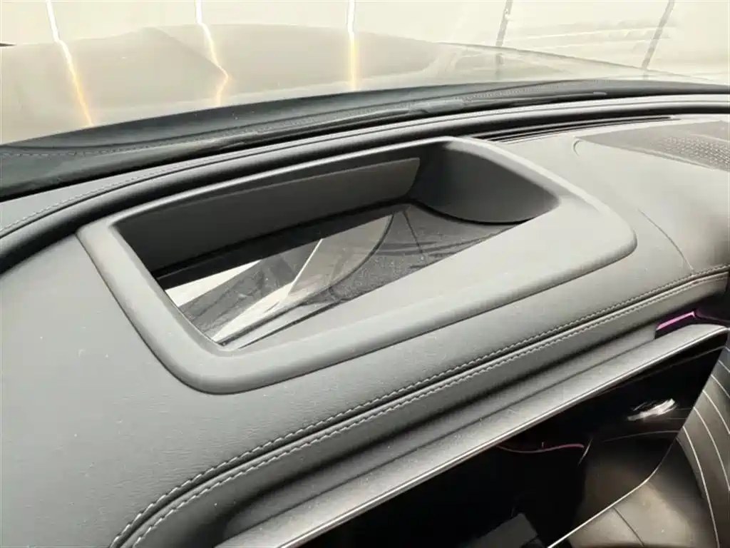 Mercedes-Benz GLC AMG 2025 — фото 11