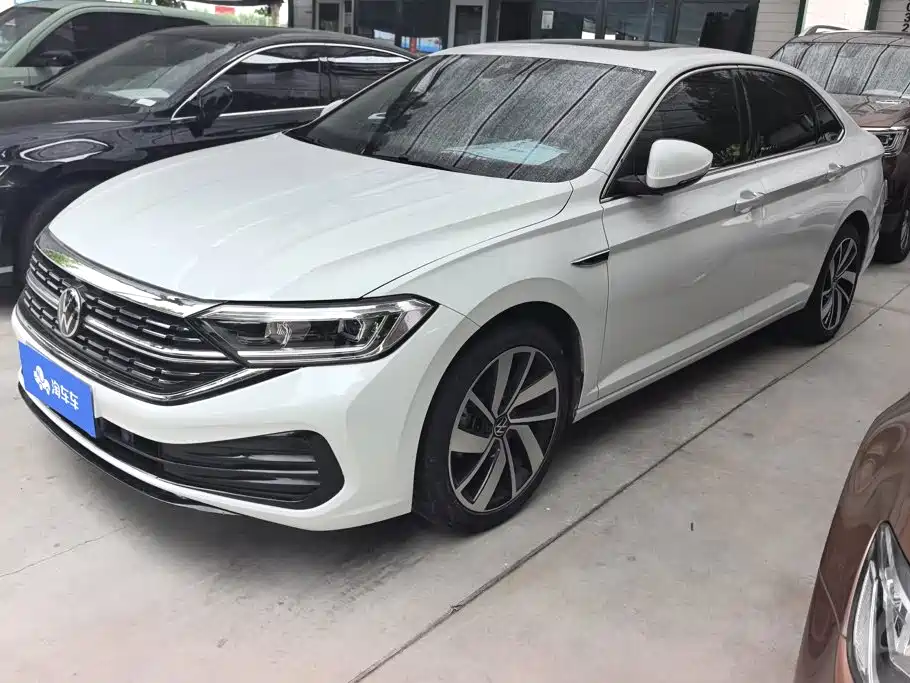 Volkswagen Sagitar 2024