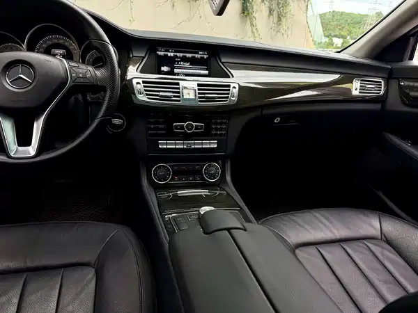 Mercedes-Benz CLS 2013