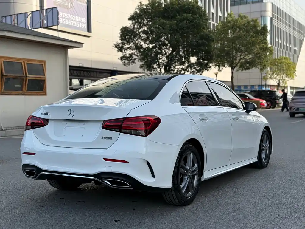 Mercedes-Benz A-Class 2021 — фото 16