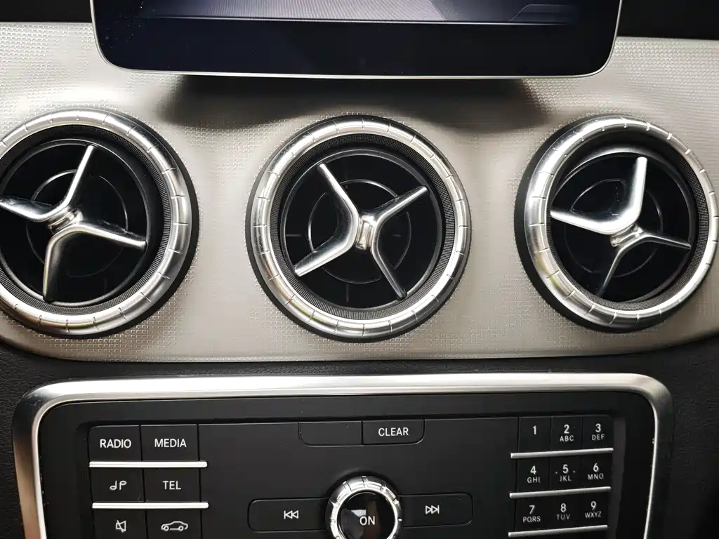 Mercedes-Benz CLA 2018 — фото 25