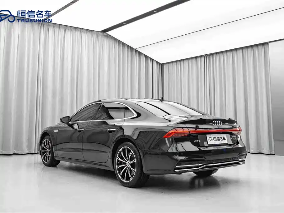 Audi A7L 2025 — фото 7