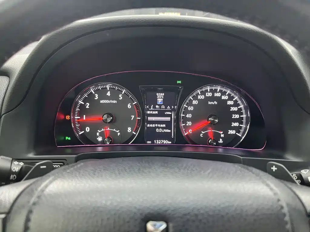 Toyota Crown 2018 — фото 10