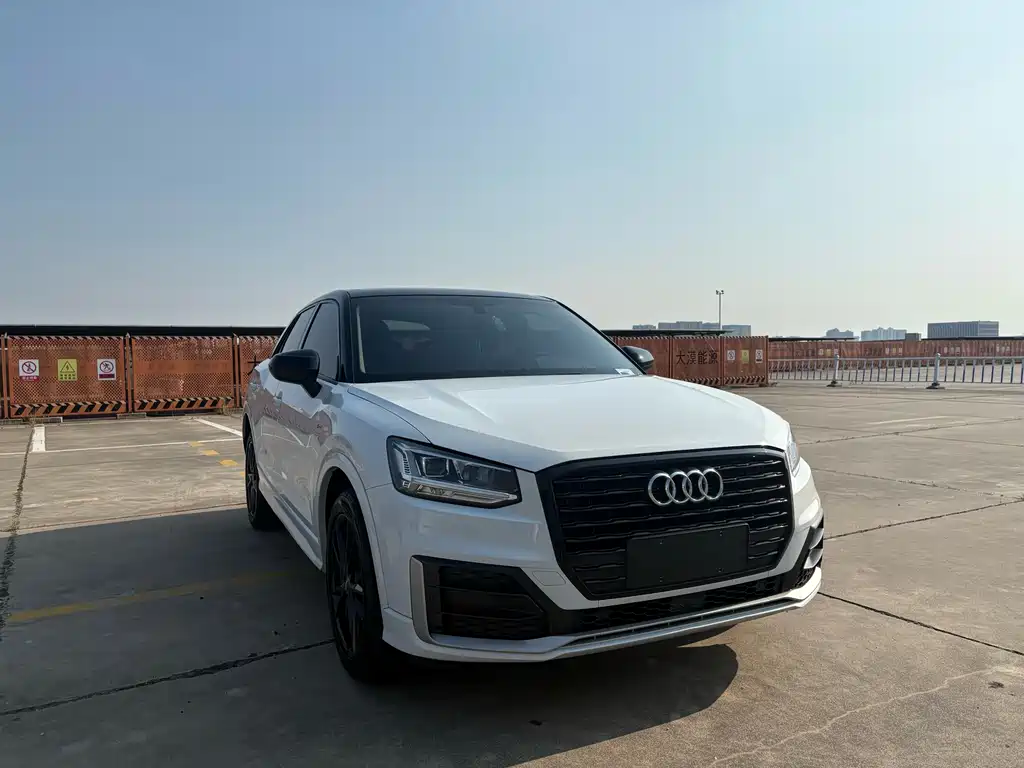 Audi Q2L 2020 — фото 3