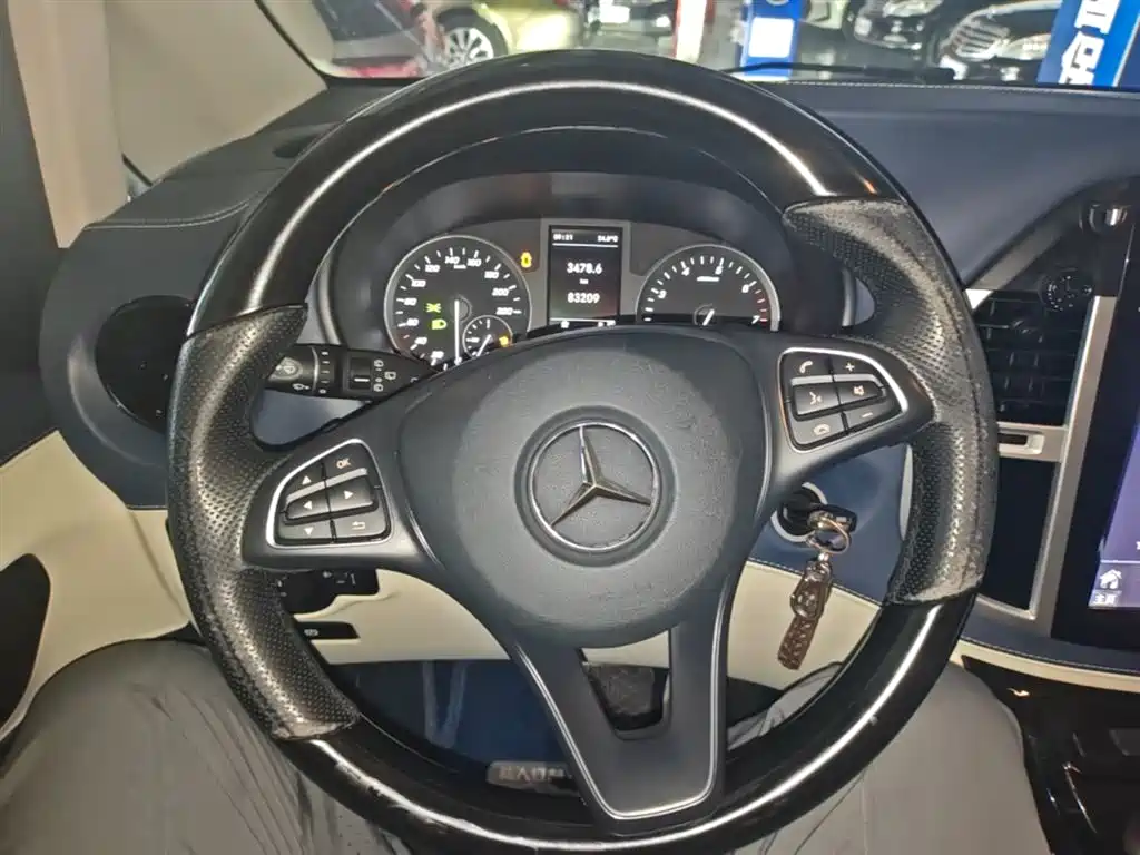 Mercedes-Benz Vito 2021 — фото 13