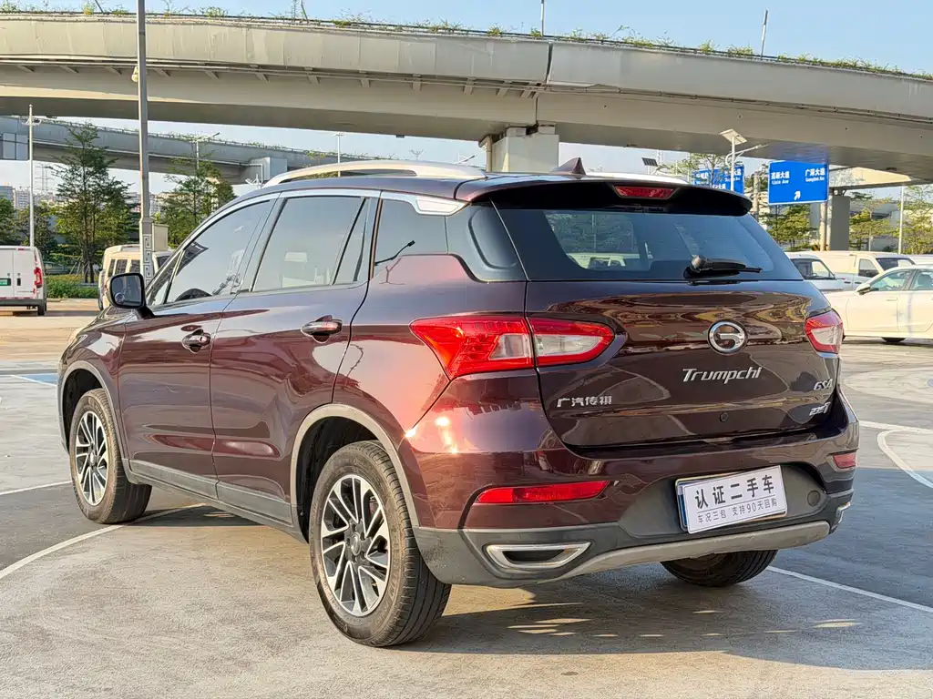 GAC Trumpchi GS4 2017 — фото 7