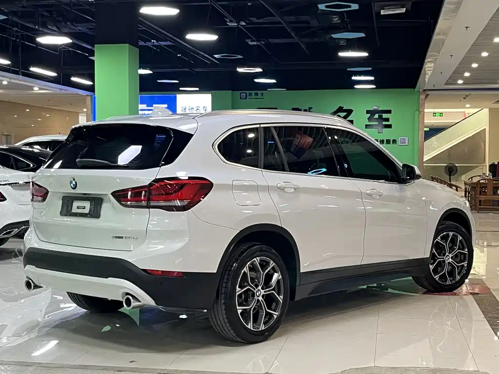 BMW X1 2021 — фото 17