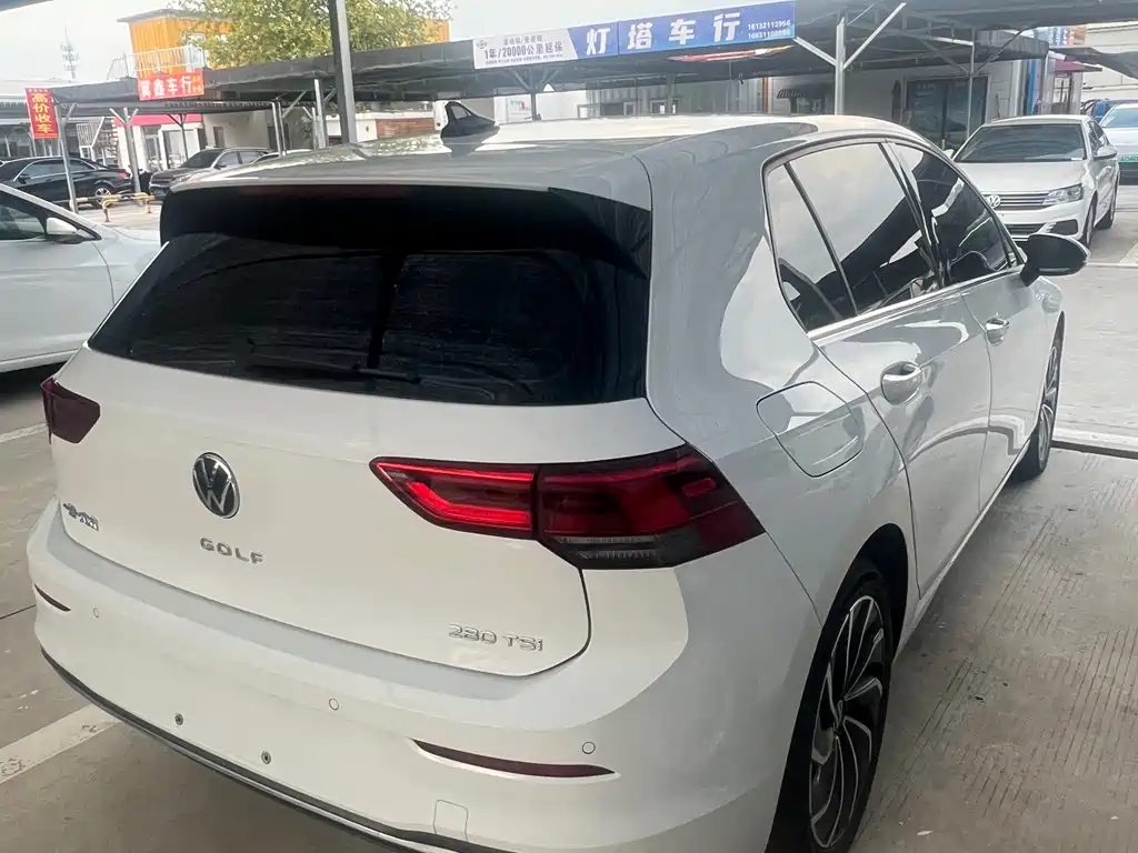 Volkswagen Golf 2022