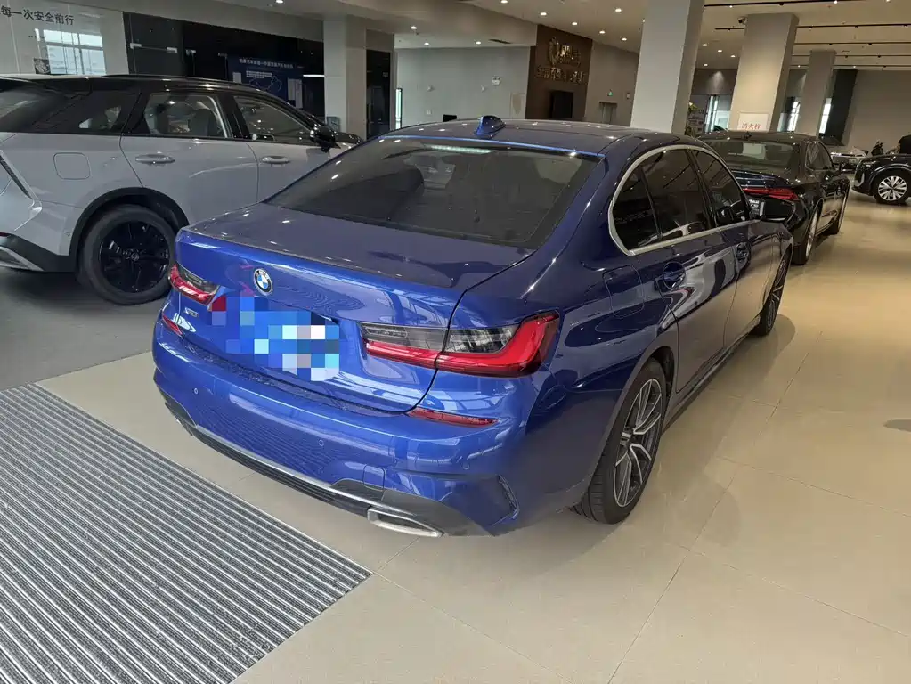 BMW 3 Series 2021