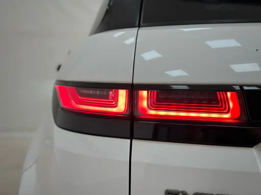 Land Rover Evoque 2020 — фото 17