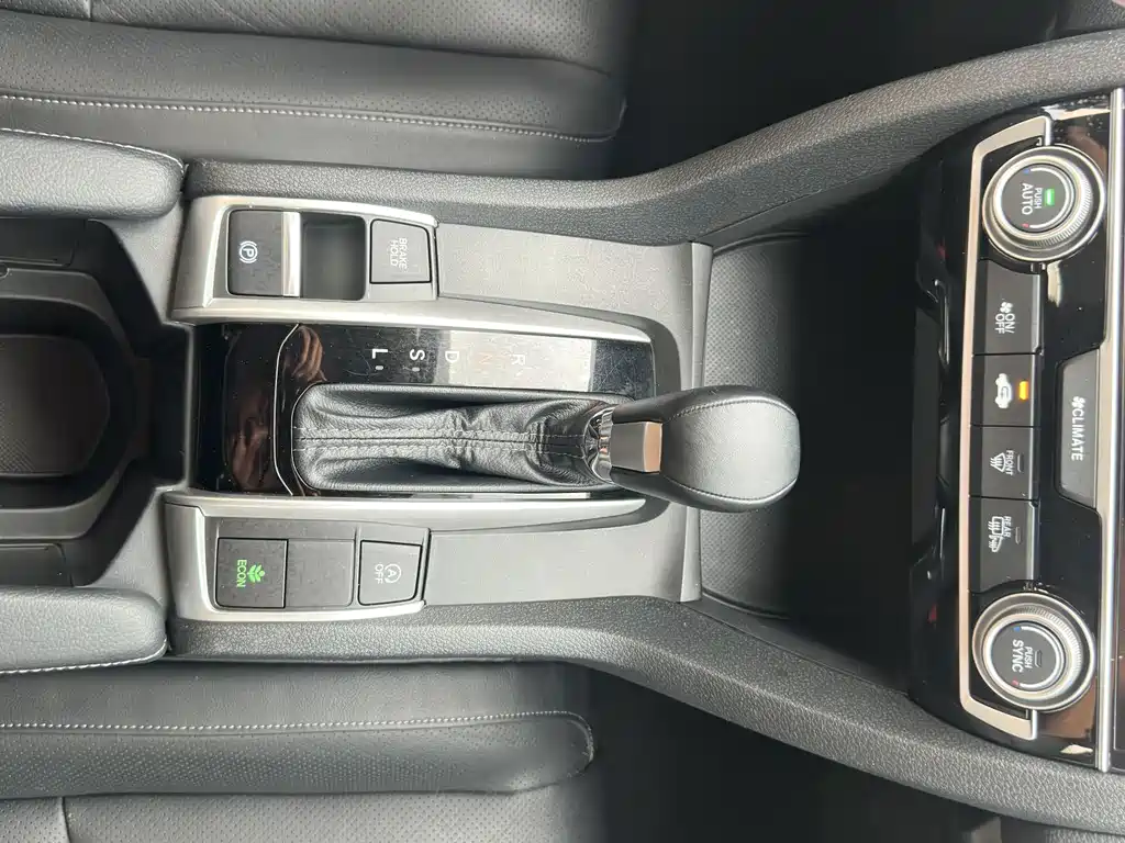 Honda Civic 2019 — фото 15