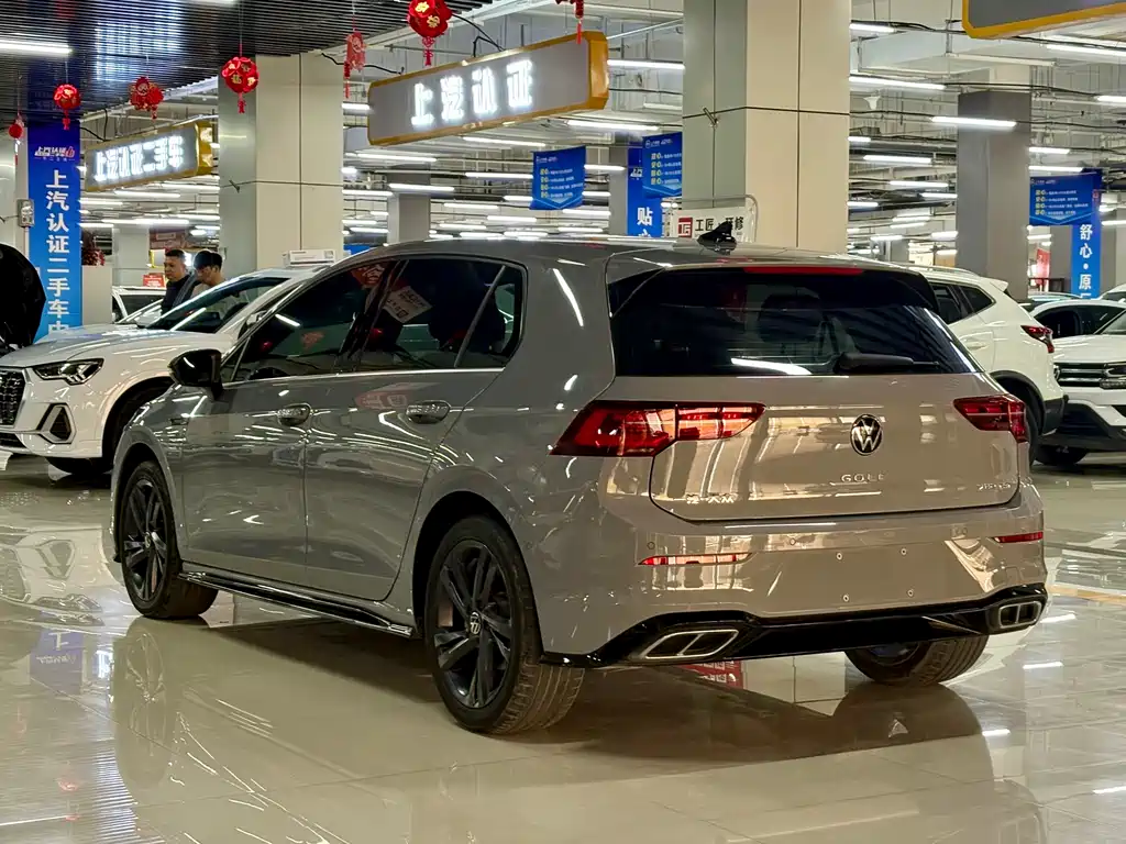 Volkswagen Golf 2022