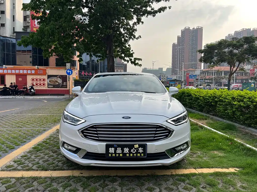 Ford Mondeo 2018 — фото 2