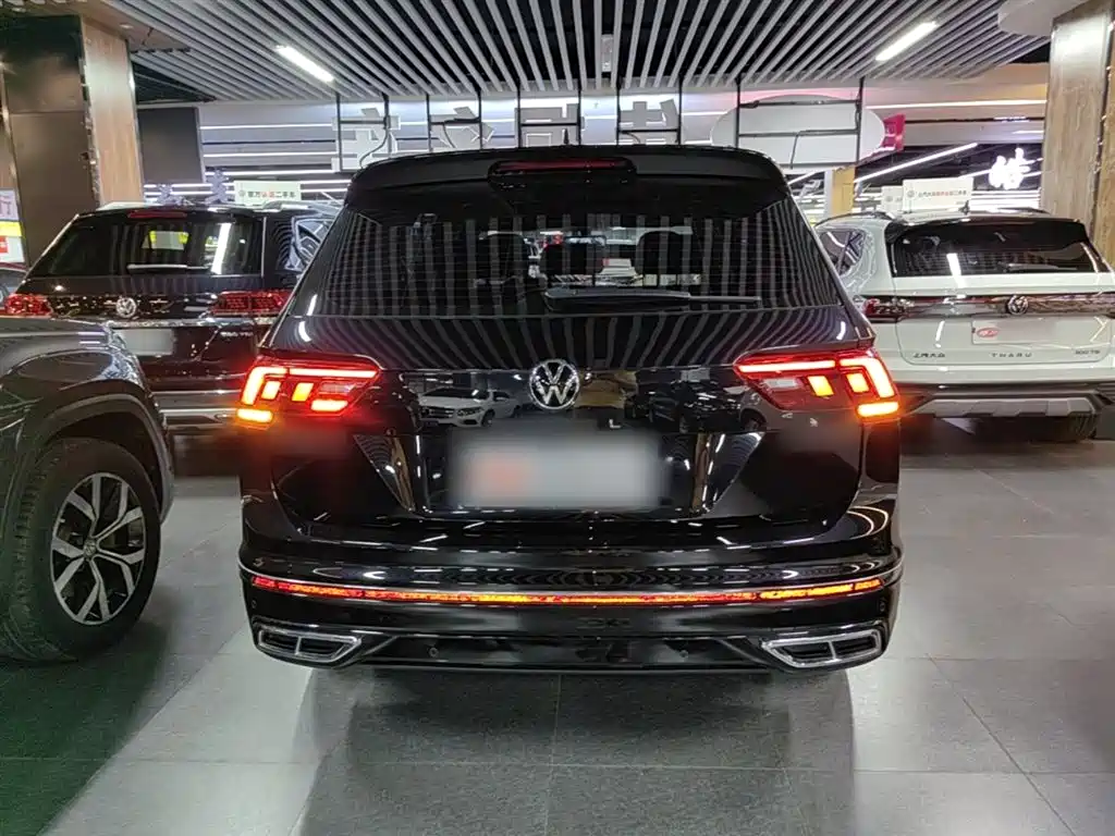 Volkswagen Tiguan L 2025 — фото 6