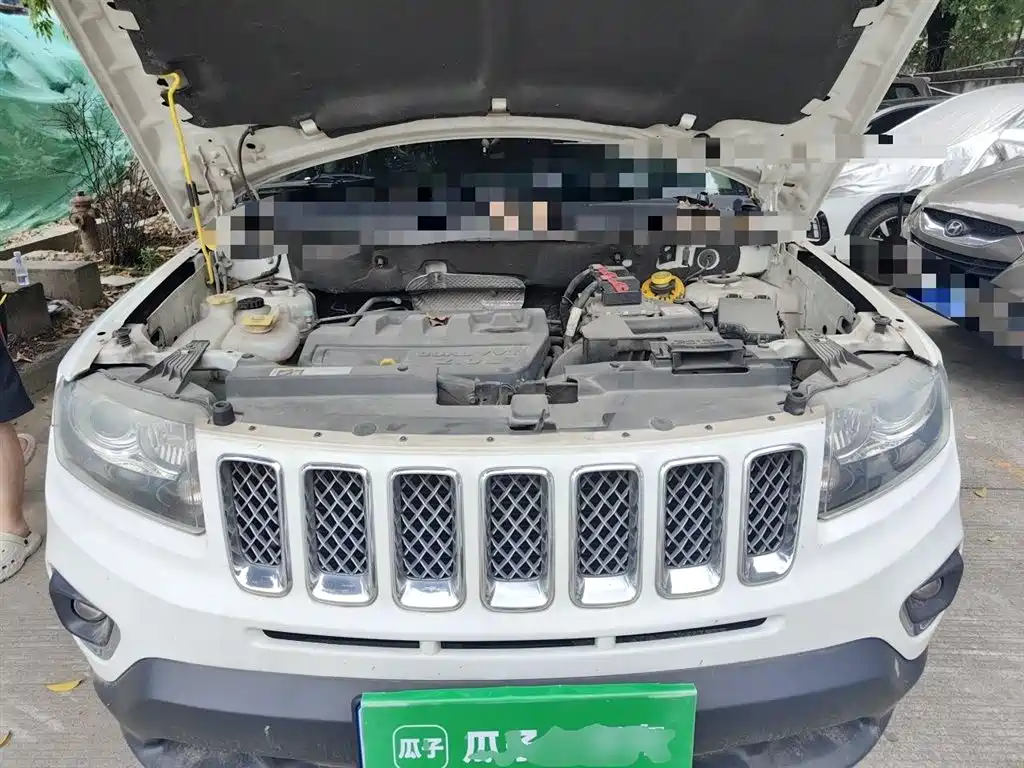 Jeep Compass 2015 — фото 21