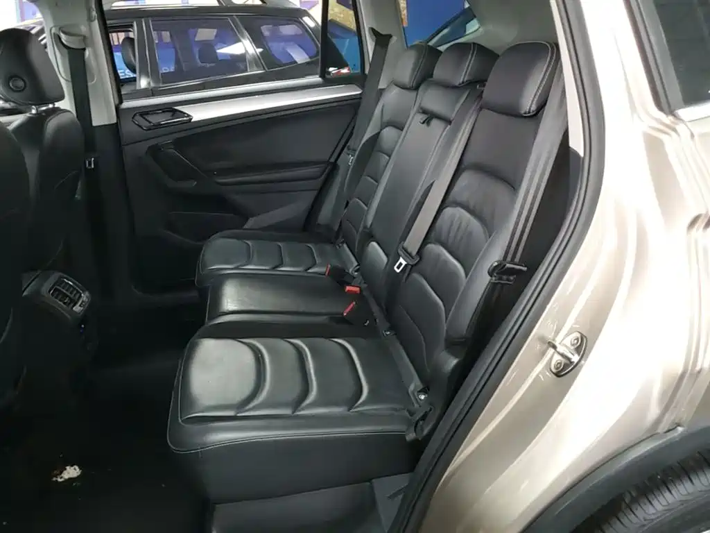 Volkswagen Tiguan L 2018 — фото 17