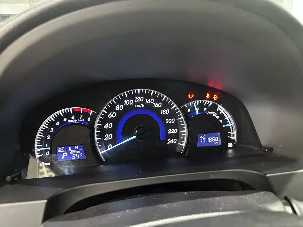 Toyota Camry 2013 — фото 15
