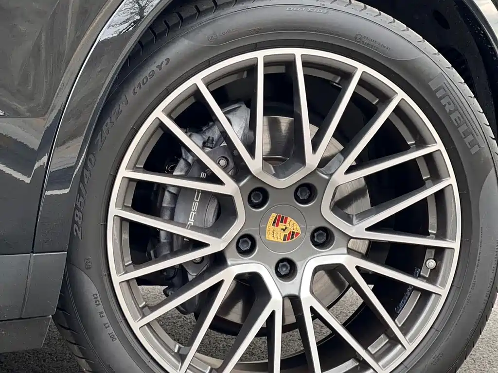 Porsche Cayenne 2020 — фото 16