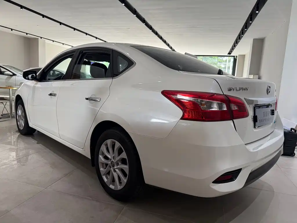 Nissan Sylphy 2019 — фото 11
