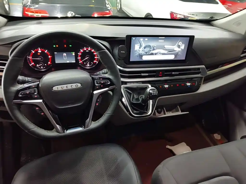 IVECO Juxing 2023 — фото 10