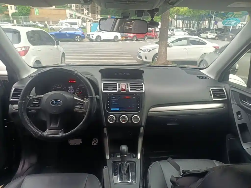 Subaru Forester 2016 — фото 10