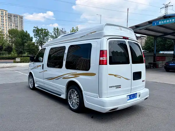 GMC SAVANA 2013