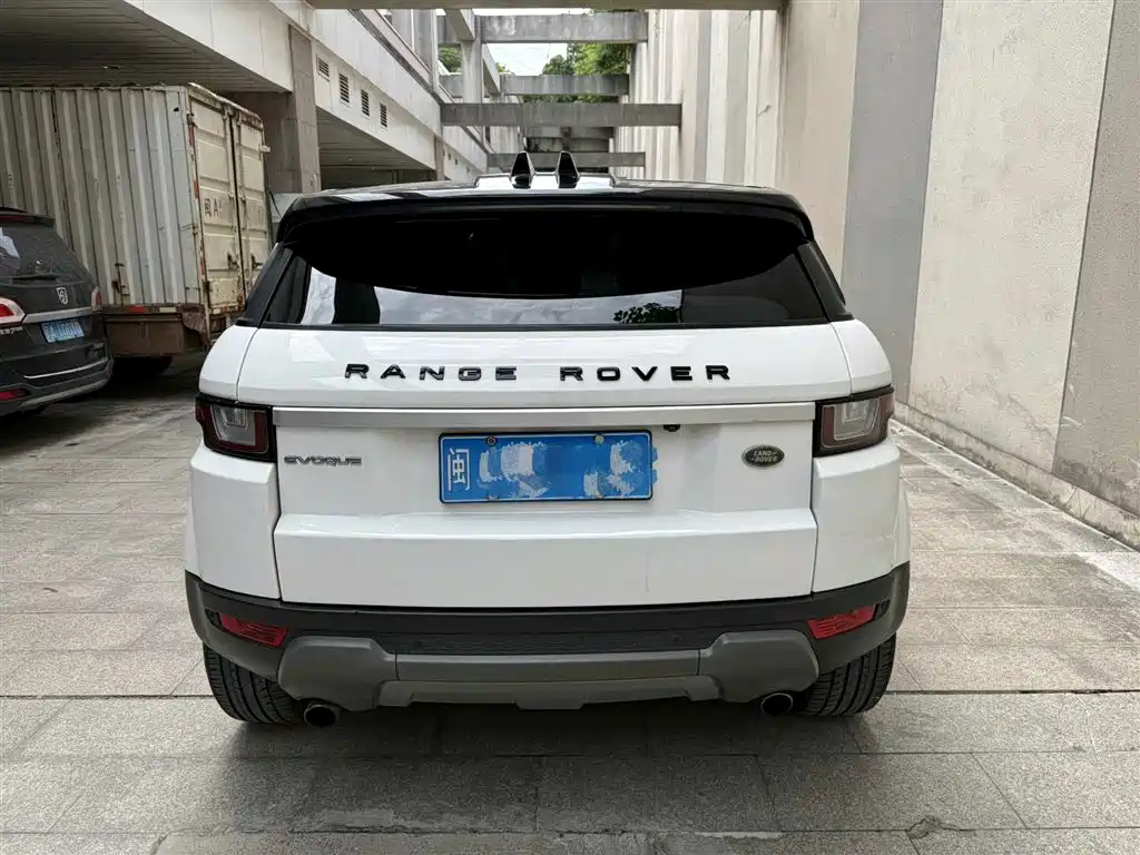 Land Rover Evoque 2017 — фото 13