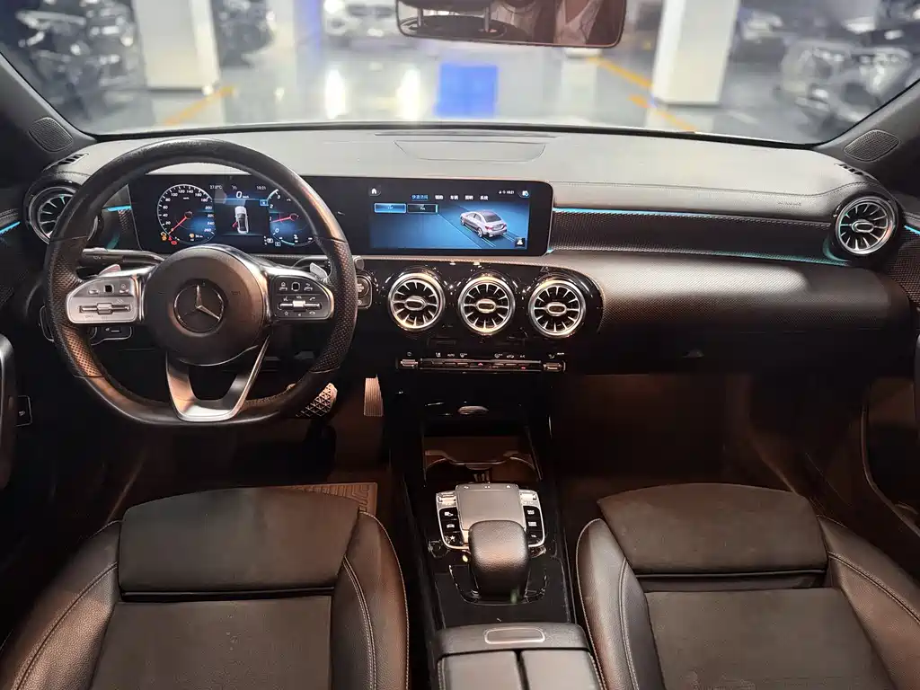 Mercedes-Benz A-Class 2019 — фото 10