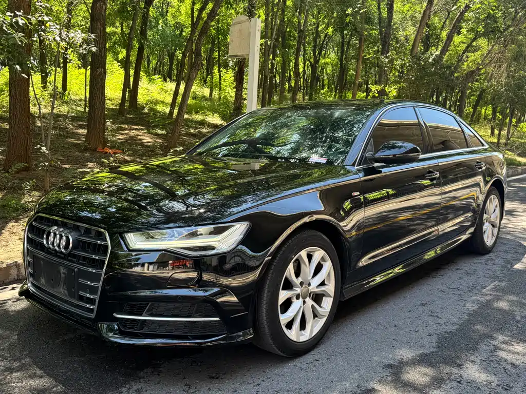 Audi A6L 2019 — фото 1