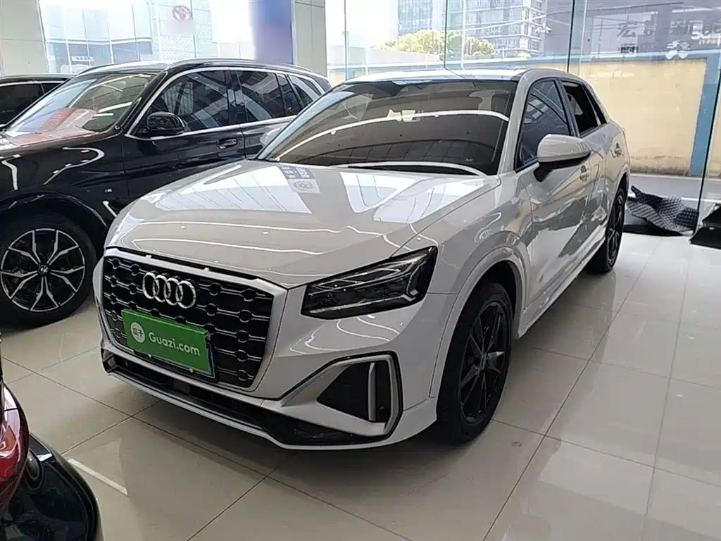 Audi Q2L 2023 — фото 2