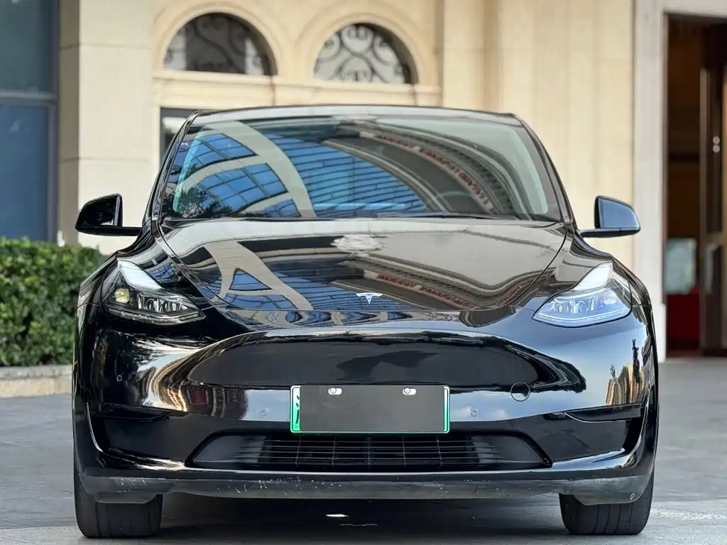 Tesla Model Y 2022 — фото 2