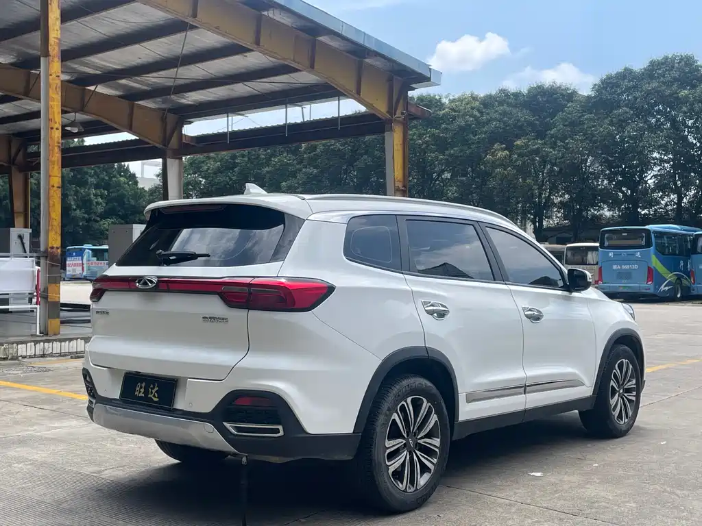 Chery Tiggo 8 2019 — фото 9