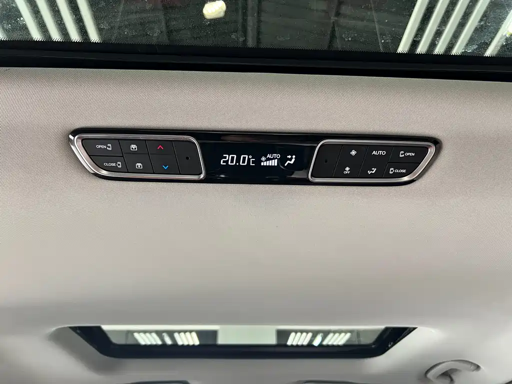 GAC Motor Trumpchi M8 2024 — фото 15