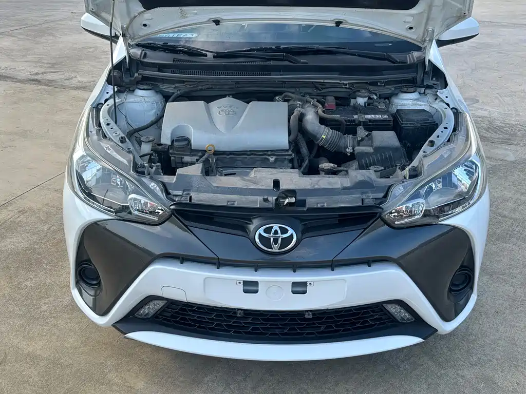 Toyota Yaris L 2018 — фото 2