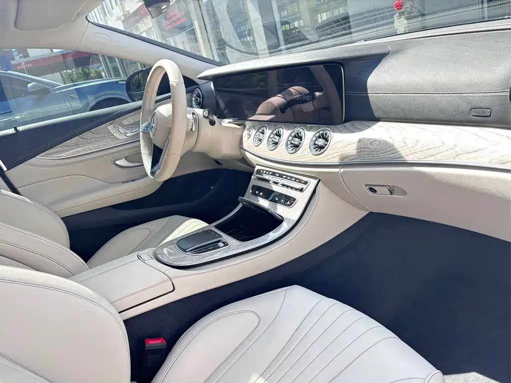 Mercedes-Benz CLS 2022 — фото 10