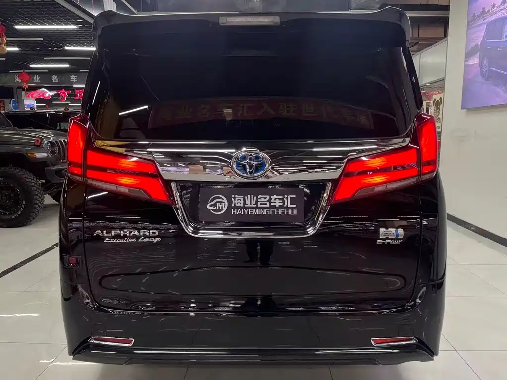 Toyota Alphard 2020 — фото 5