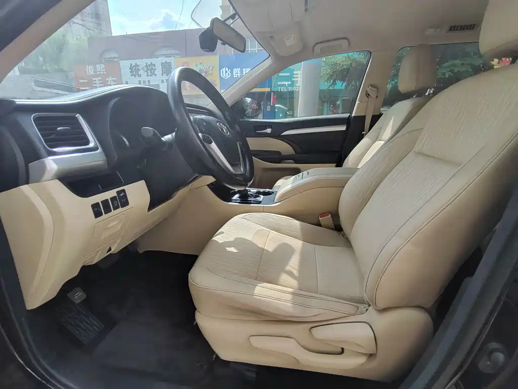 Toyota Highlander 2016