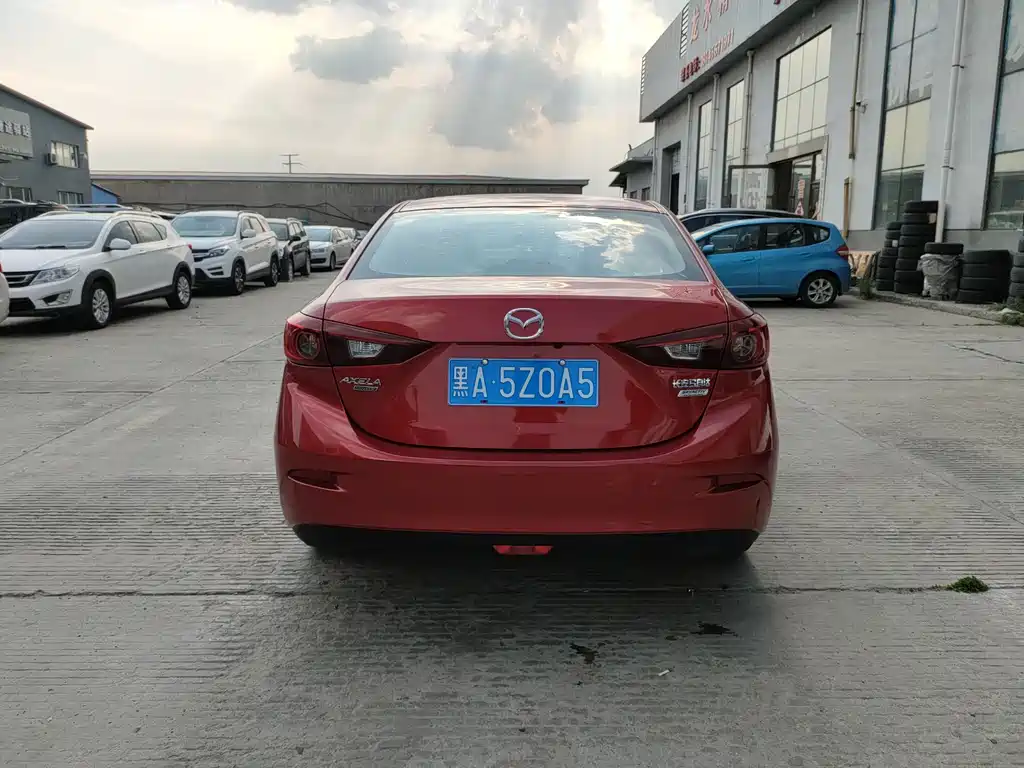 Mazda 3 Axela 2016
