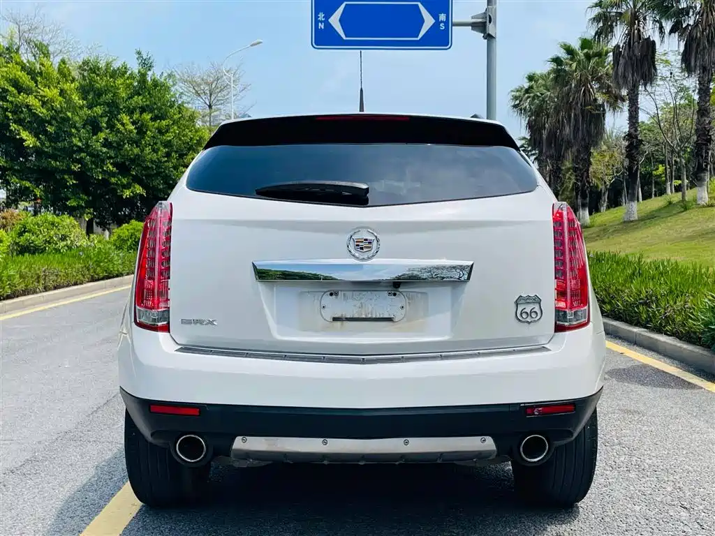 Cadillac SRX 2015 — фото 5