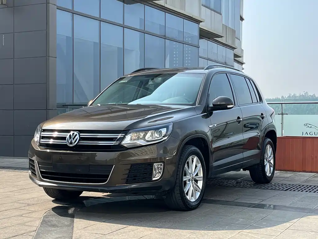 Volkswagen Tiguan 2016 — фото 1