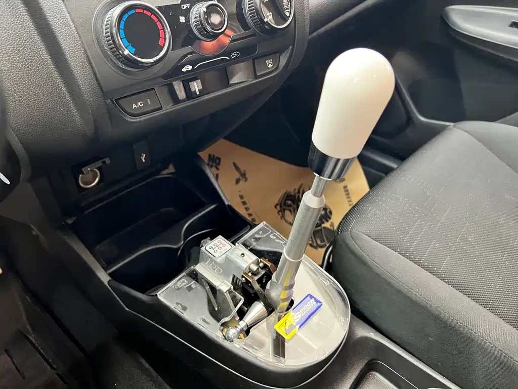 Honda Fit 2016 — фото 12