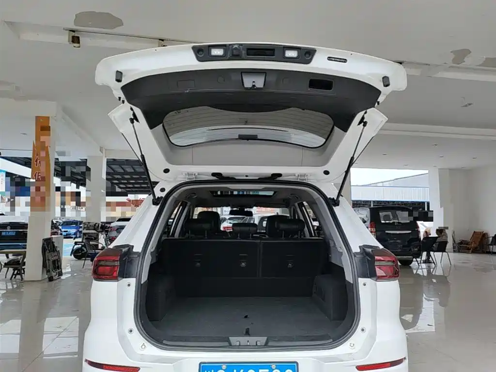 Chery Tiggo 8 2023 — фото 19