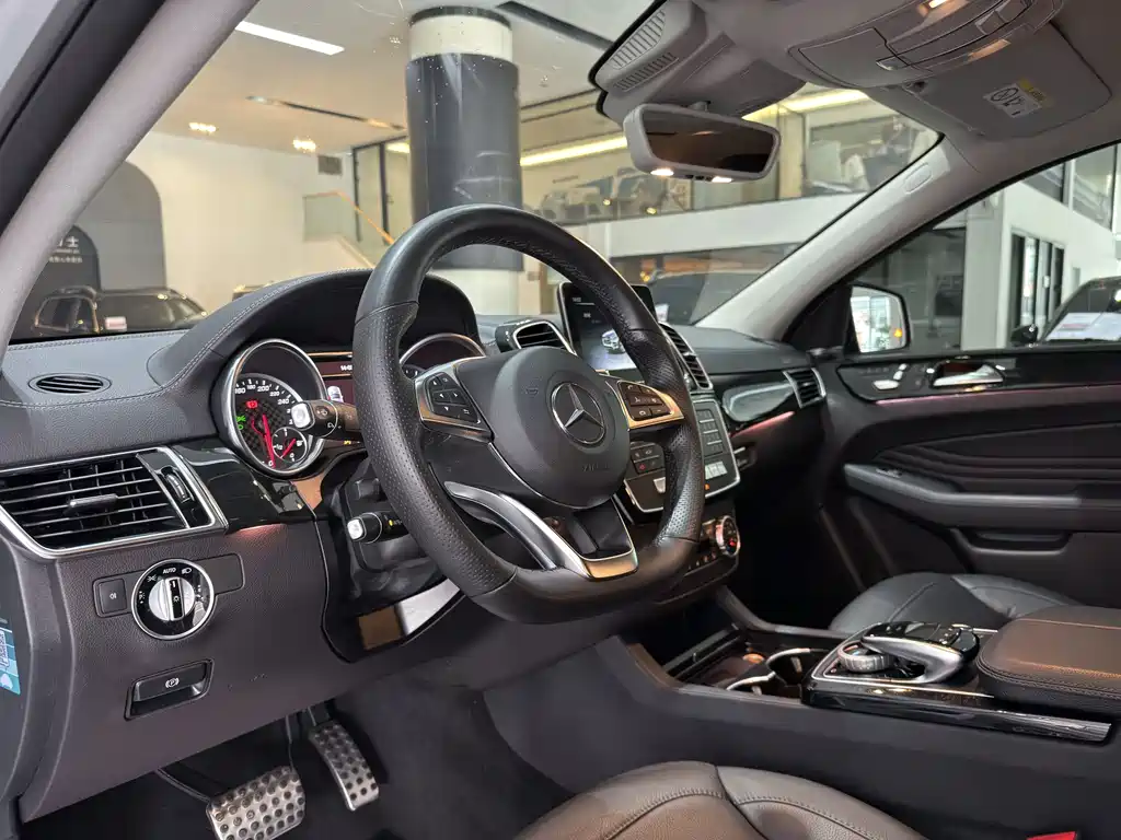 Mercedes-Benz GLE Coupe AMG 2020 — фото 6