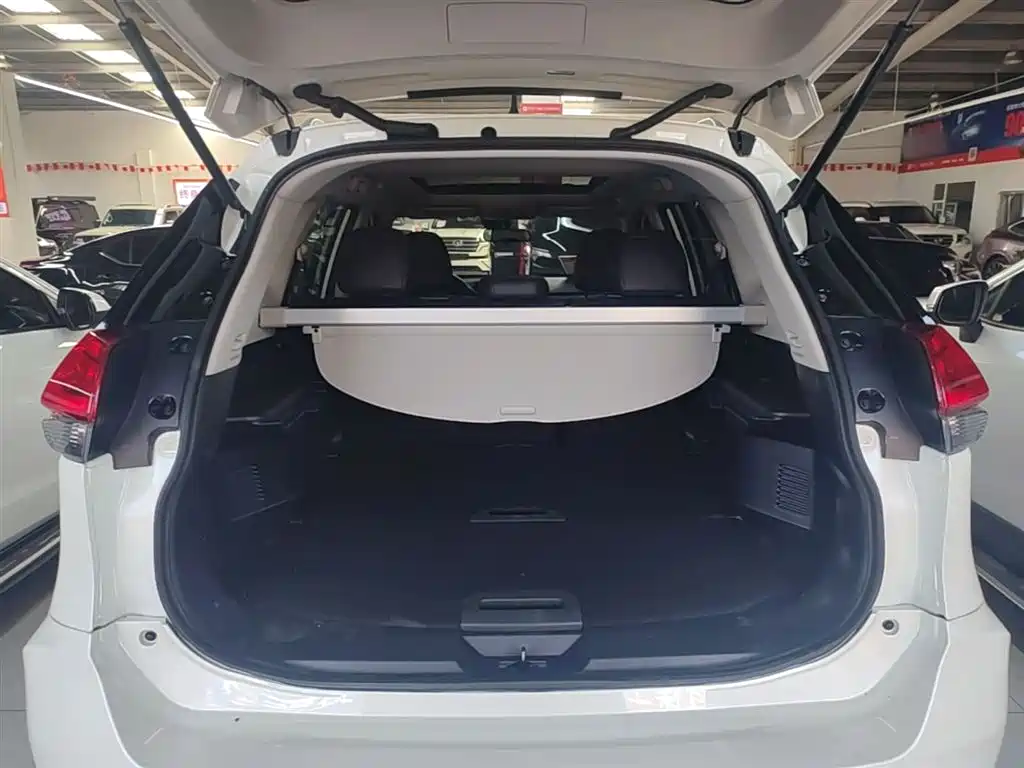 Nissan X-Trail 2023 — фото 19