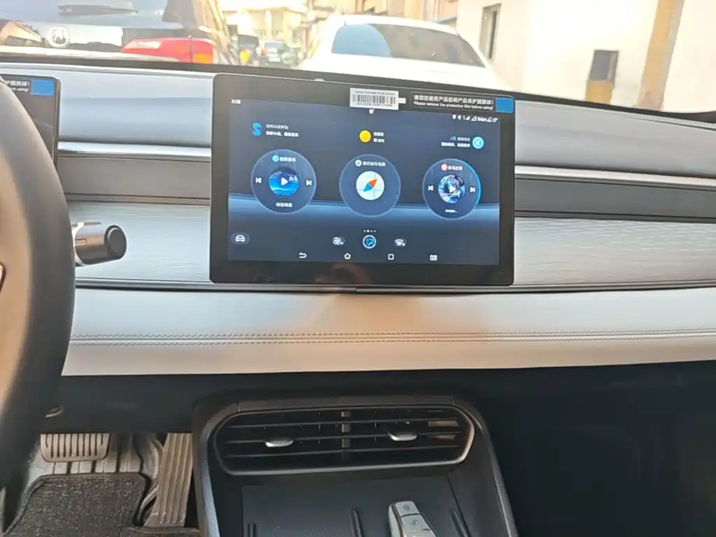 BYD Seal 05 DM-i 2025 — фото 13