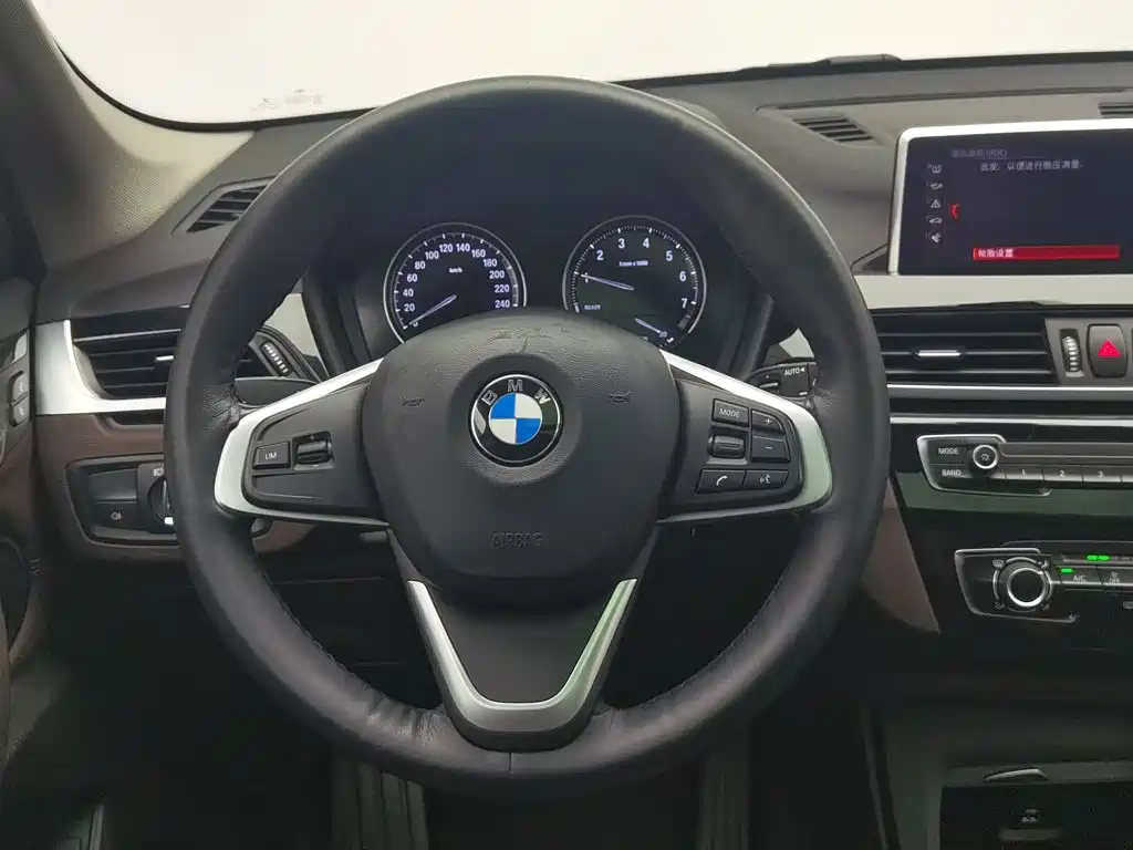 BMW X1 2020 — фото 11
